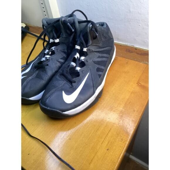 Country Club Chic NIKE Air Max Stutter Step 2 Basketball Athletic Shoes 7Y - Picture 3 of 6